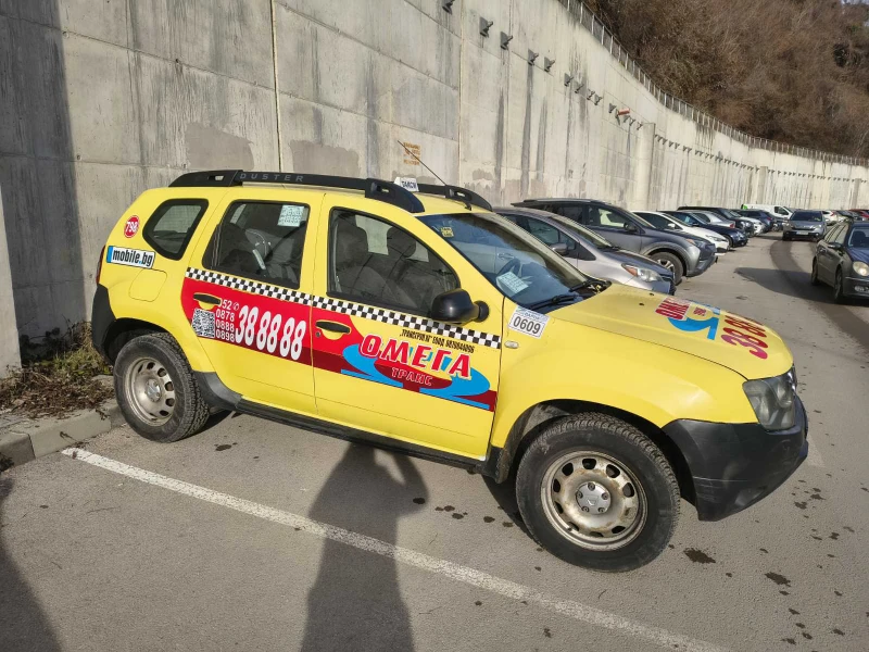 Dacia Duster газ/бензин платен патент до края на 2026, снимка 2 - Автомобили и джипове - 53224092