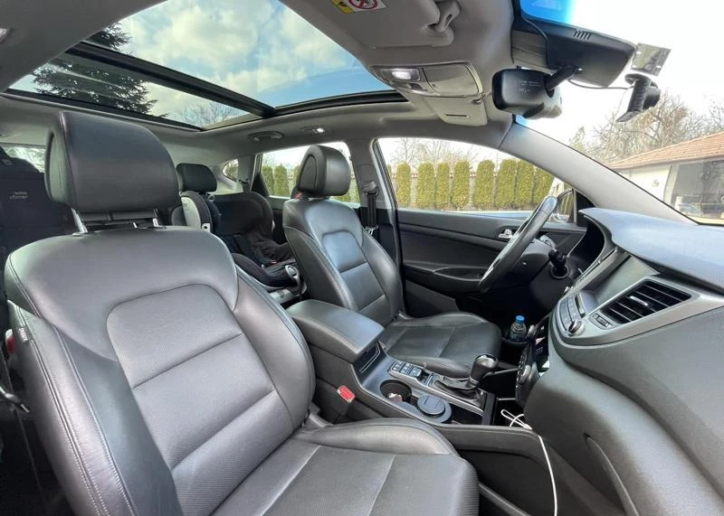 Hyundai Tucson, снимка 4 - Автомобили и джипове - 56061102