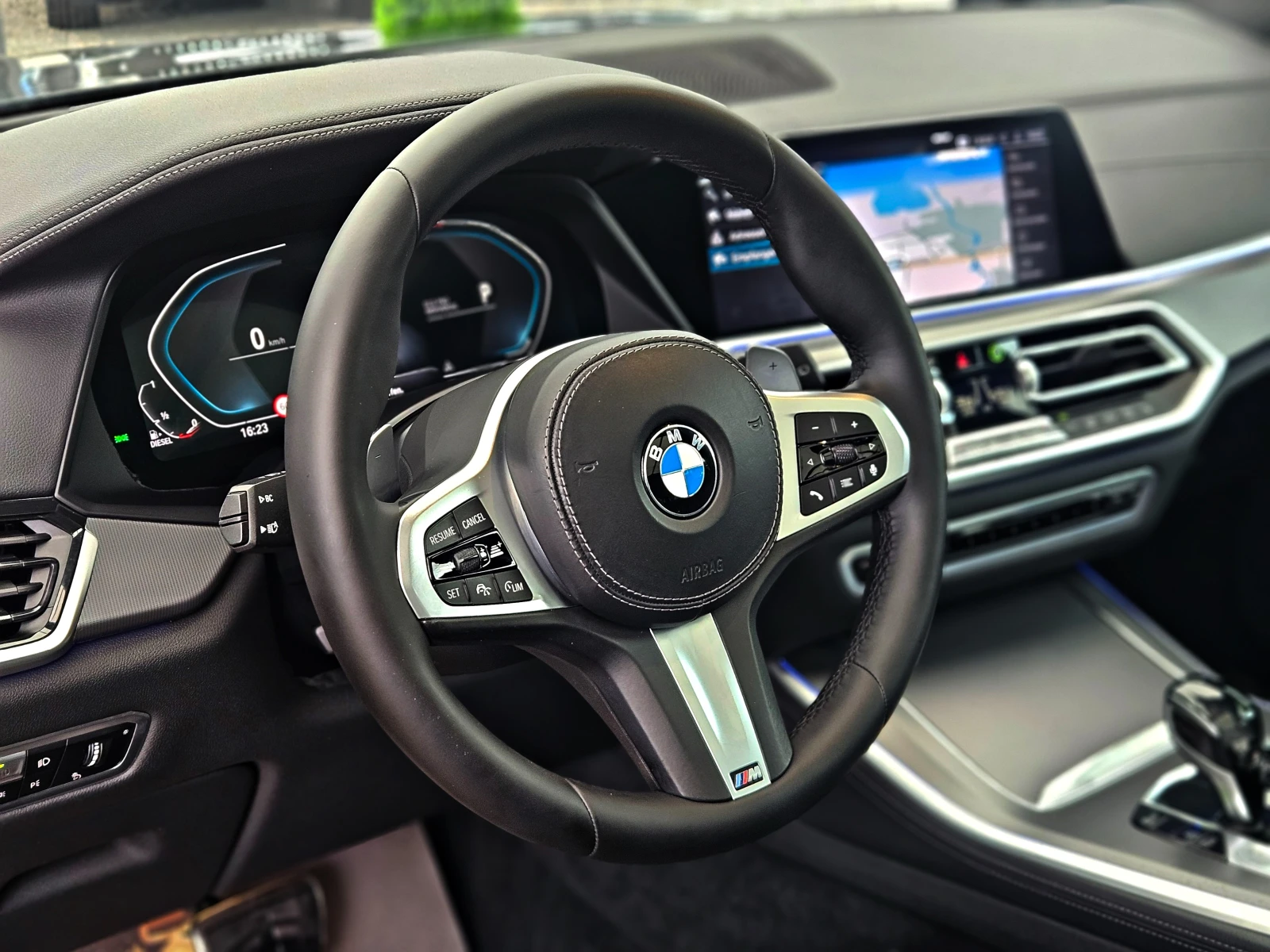 BMW X5 ! M/GERMANY/VIRTU/HUD/DISTR/PANO//CAR PLAY/LI | Mobile.bg   11