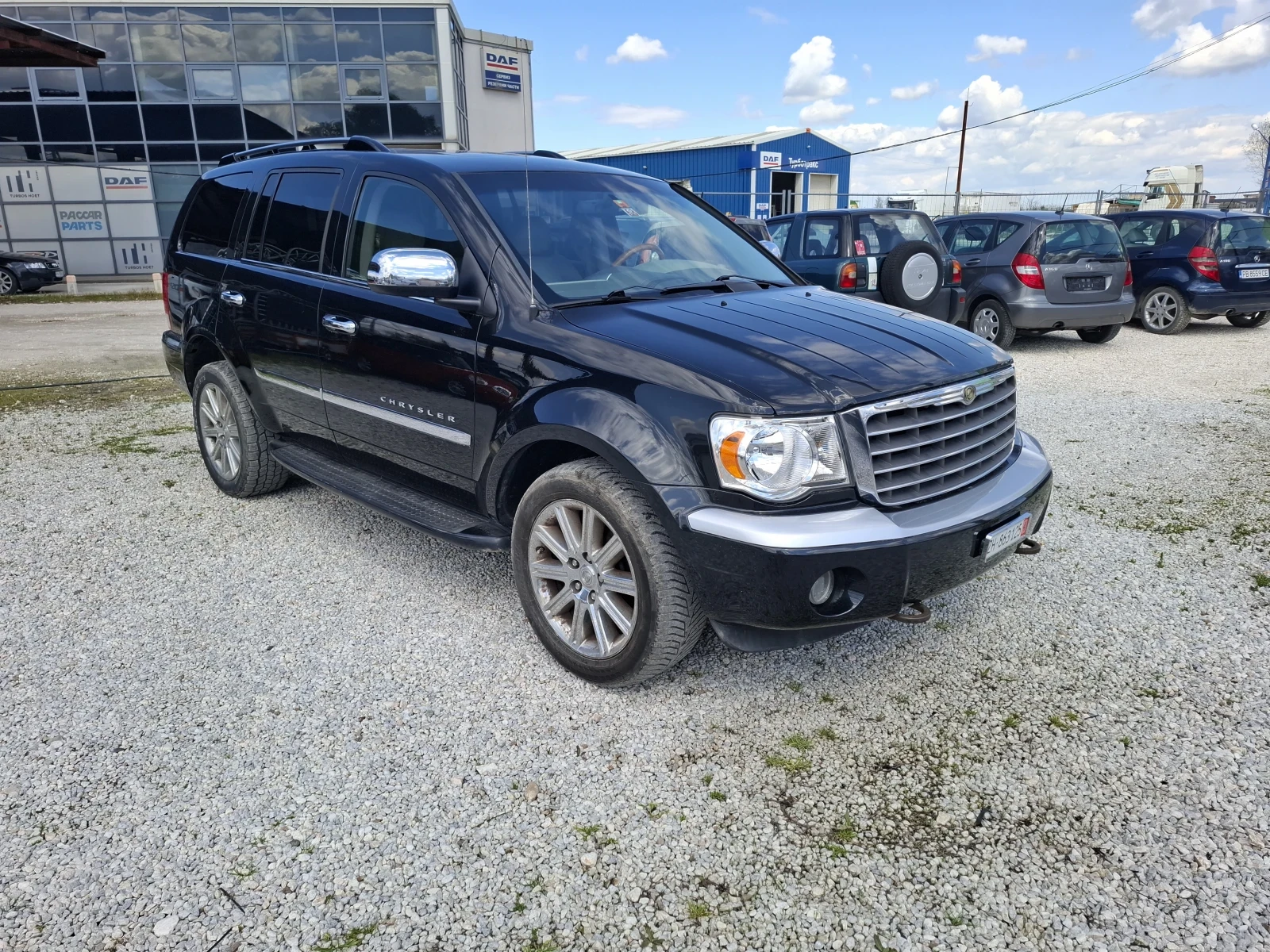 Chrysler Aspen, снимка 8 - Автомобили и джипове - 54439771
