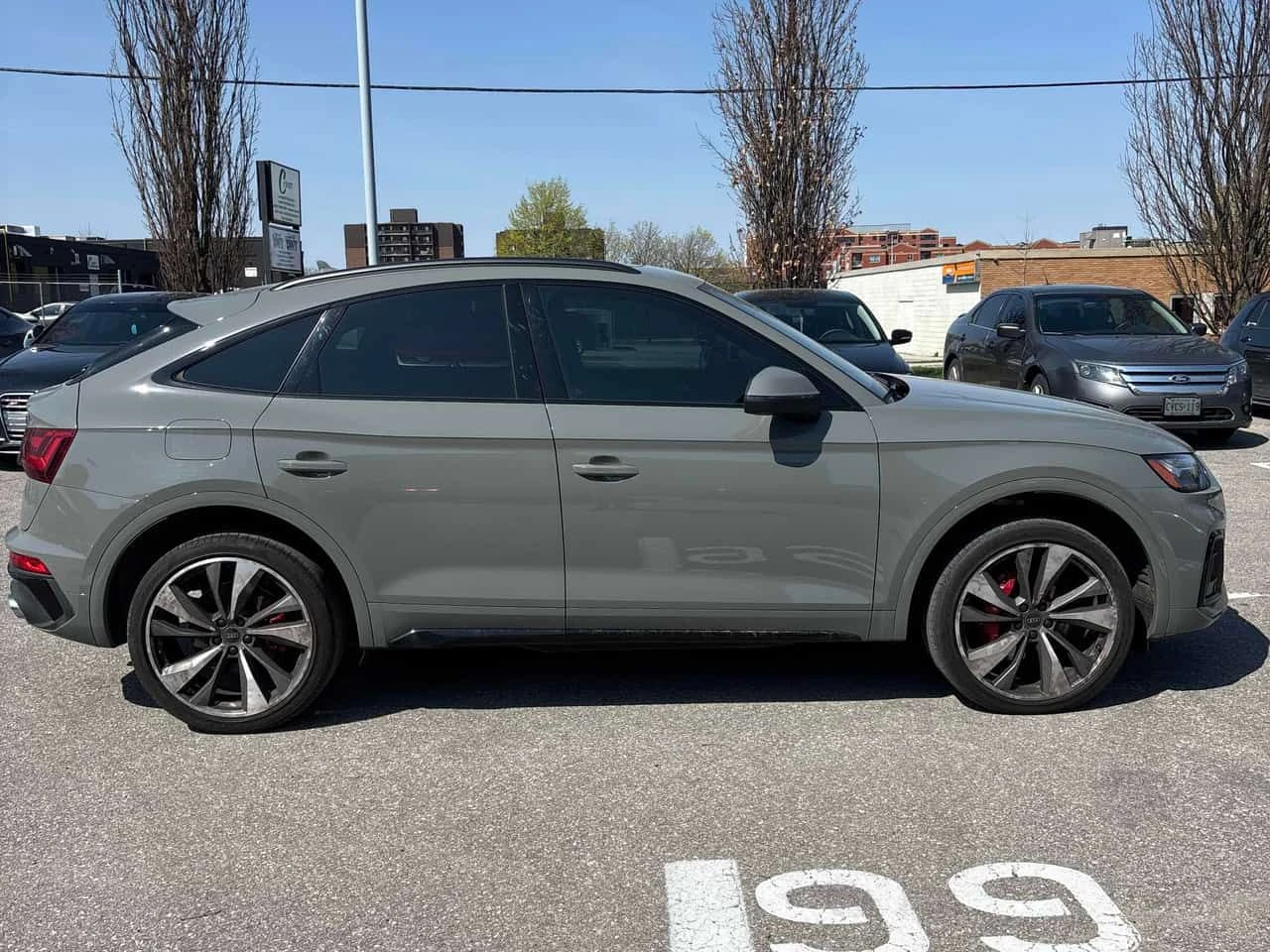 Audi SQ5 Technik / ВСИЧКИ ЕКСТРИ ЗА МОДЕЛА !!!, снимка 3 - Автомобили и джипове - 54466038