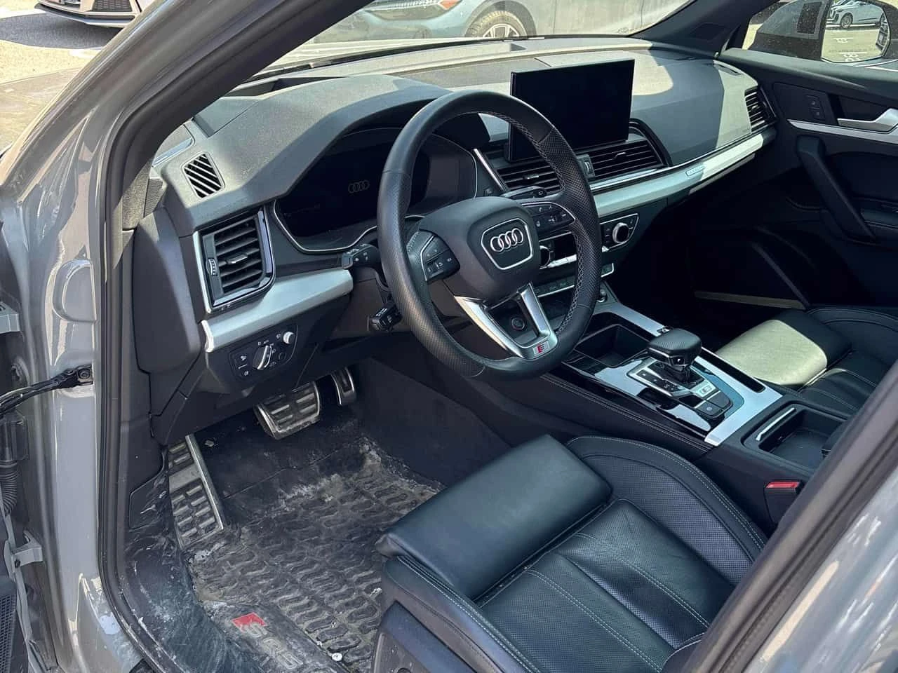 Audi SQ5 Technik / ВСИЧКИ ЕКСТРИ ЗА МОДЕЛА !!!, снимка 5 - Автомобили и джипове - 54466038