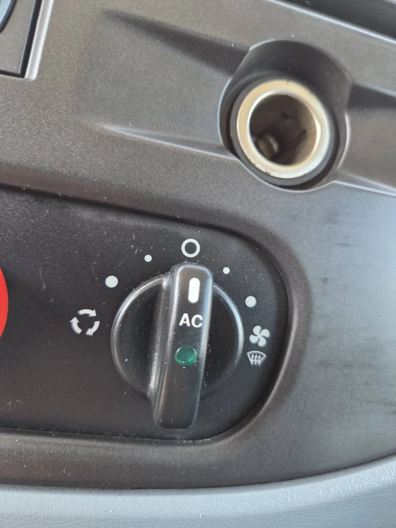 Ford Transit 2.2 внос Швейцария, снимка 9 - Бусове и автобуси - 50733646