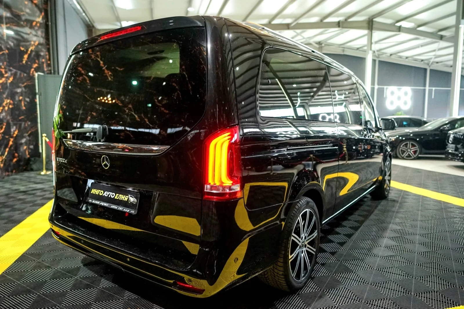 Mercedes-Benz V 300 D 7+ 1 LONG FULL AMG LINE BURMEISTER  100% | Mobile.bg   9