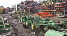 Комбайн New Holland резервни части, снимка 15