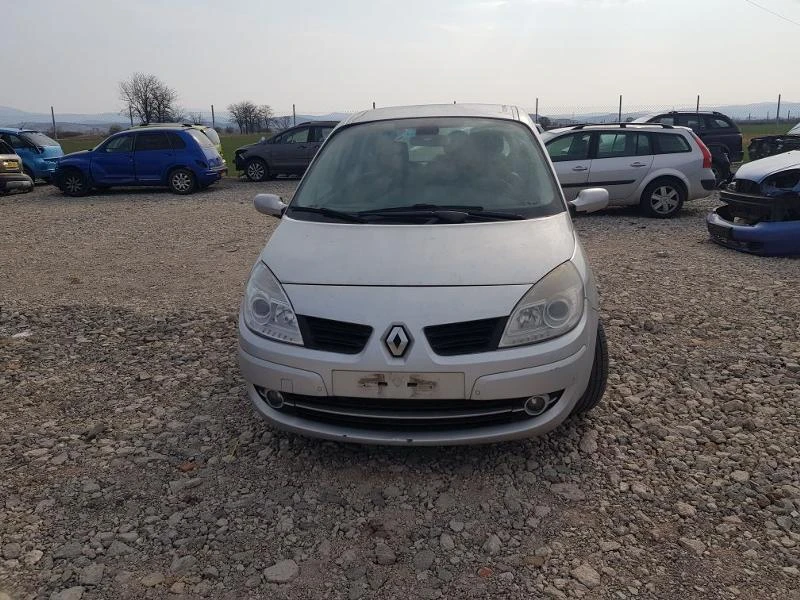 Двигател за Renault Scenic, снимка 2 - Части - 25780662