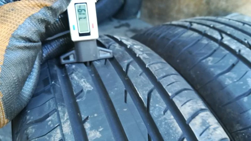 Гуми Летни 225/40R18, снимка 3 - Гуми и джанти - 25610971