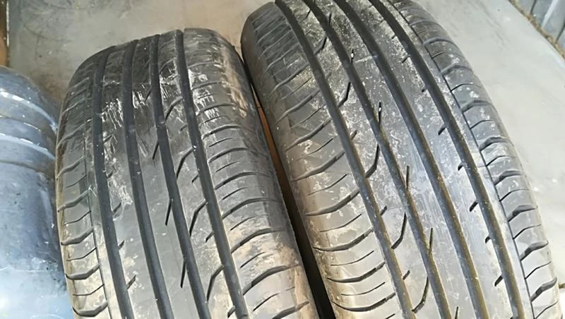 Гуми Летни 225/40R18, снимка 2 - Гуми и джанти - 25610971