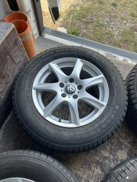 Гуми с джанти Firestone 215/65R16, снимка 5 - Гуми и джанти - 49513508