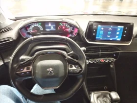 Peugeot 2008 1, 2 Allure. Перфектен автомобил, снимка 6