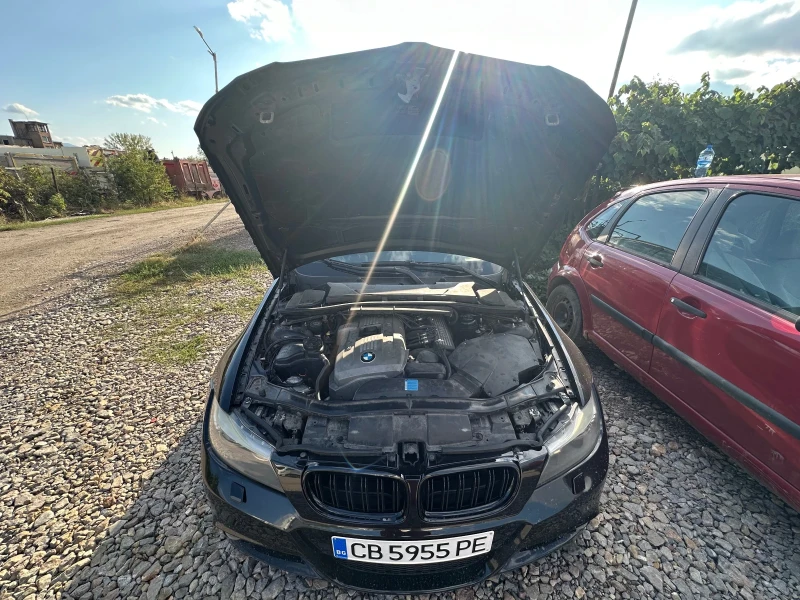 BMW 330 xi, снимка 11 - Автомобили и джипове - 47322544