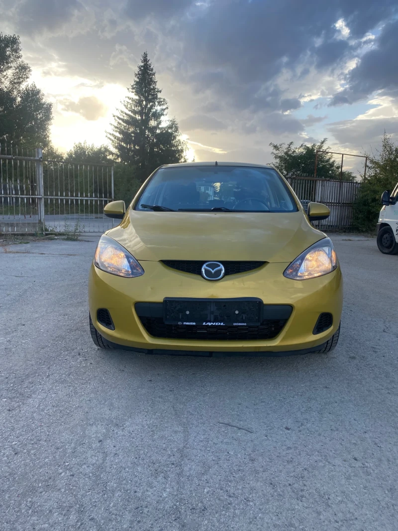 Mazda 2 1.3 топ , снимка 1 - Автомобили и джипове - 47466504