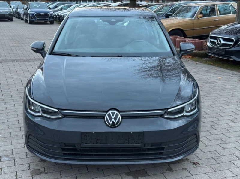 VW Golf 8, снимка 1 - Автомобили и джипове - 48172226