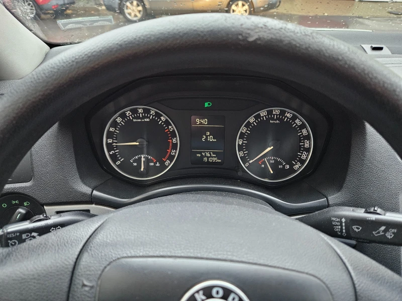 Skoda Octavia 1.9 TDI, 105кс, снимка 14 - Автомобили и джипове - 49031623