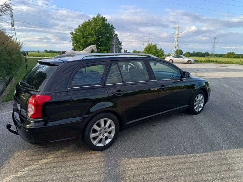 Toyota Avensis 2.2 D4D FACELIFT, снимка 4 - Автомобили и джипове - 52588155