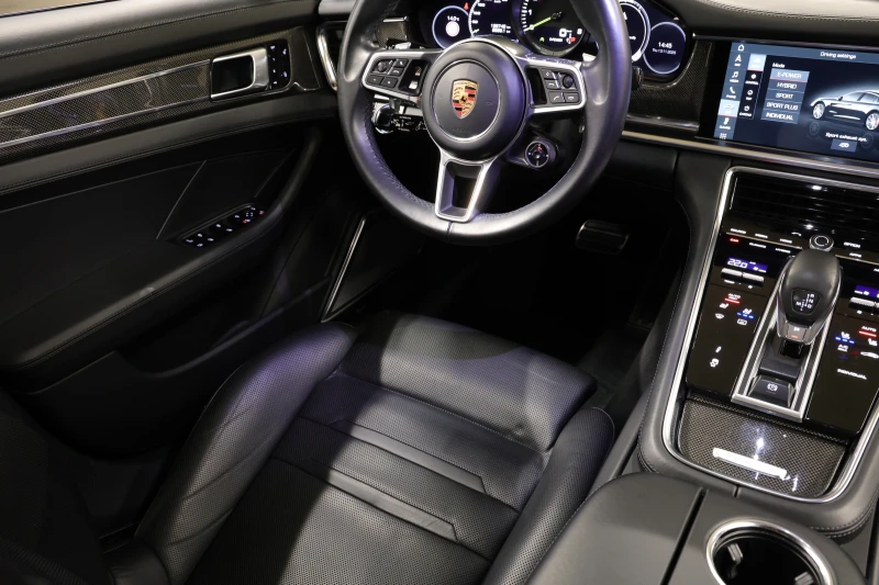 Porsche Panamera Turbo S E-Hybrid, снимка 7 - Автомобили и джипове - 52403143