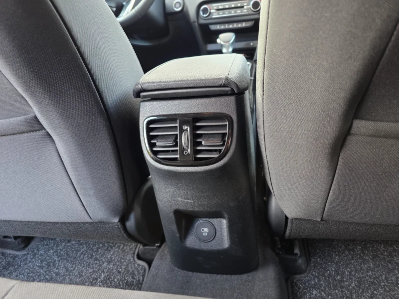 Kia Ceed Бензин, снимка 12 - Автомобили и джипове - 52405668
