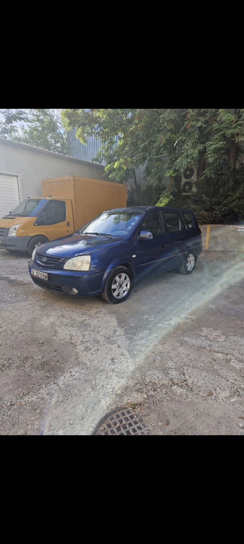 Kia Carens, снимка 2 - Автомобили и джипове - 52472984