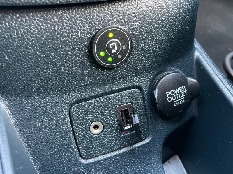 Ford Fiesta 1.4i 97к.с. BRC TITANIUM ИТАЛИЯ, снимка 10 - Автомобили и джипове - 52918889