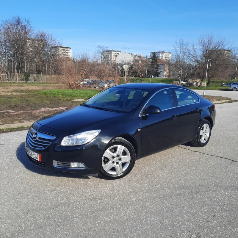 Opel Insignia 2.0CDTI/131HP, снимка 2 - Автомобили и джипове - 53421341