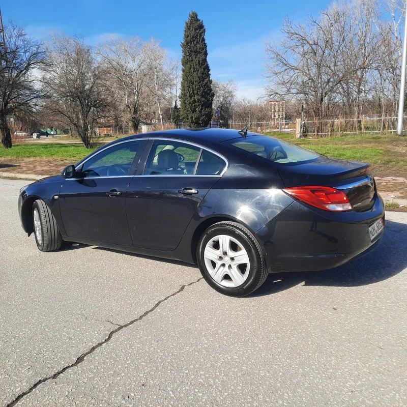 Opel Insignia 2.0CDTI/131HP, снимка 6 - Автомобили и джипове - 53421341