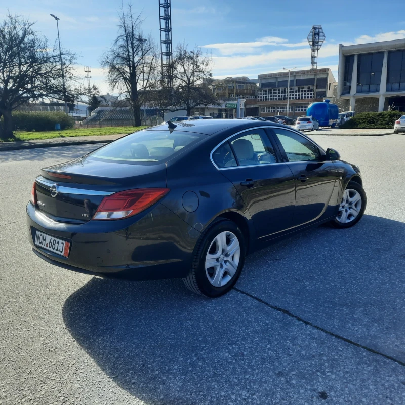 Opel Insignia 2.0CDTI/131HP, снимка 4 - Автомобили и джипове - 53421341