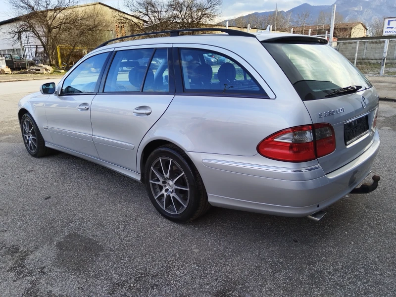 Mercedes-Benz E 280 * AVANGARD* 4-Matik* , снимка 4 - Автомобили и джипове - 53410074