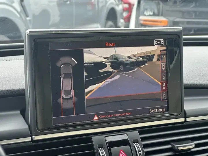 Audi A7 Technik* 8ZF* Обдухване* HeadUp* BOSE* Valcona кож, снимка 9 - Автомобили и джипове - 53991161