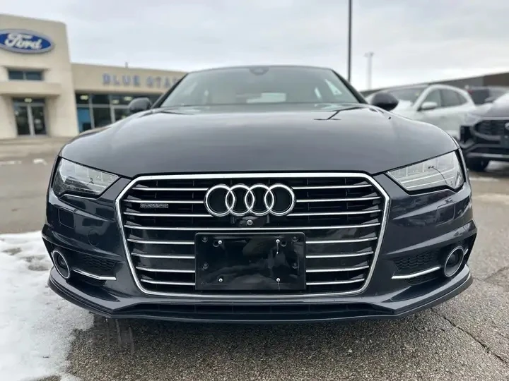 Audi A7 Technik* 8ZF* Обдухване* HeadUp* BOSE* Valcona кож, снимка 2 - Автомобили и джипове - 53991161