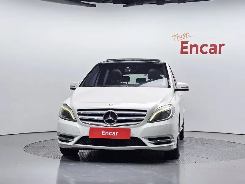 Mercedes-Benz B 200 2.0, снимка 3 - Автомобили и джипове - 54278317