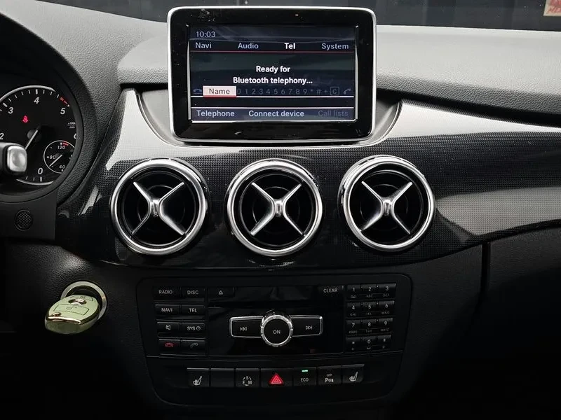 Mercedes-Benz B 200 2.0, снимка 15 - Автомобили и джипове - 54278317