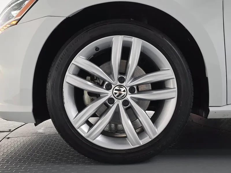 VW Passat 2.0 Tsi B7, снимка 5 - Автомобили и джипове - 55184222