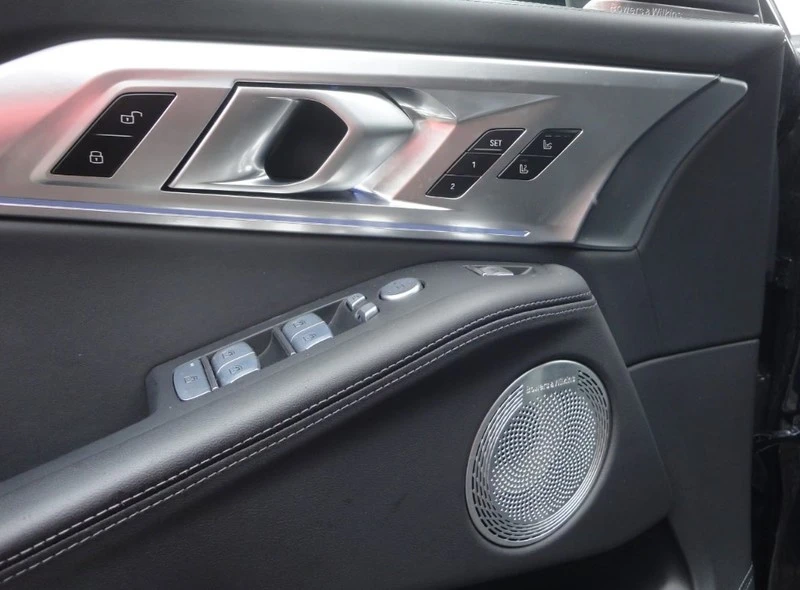 BMW XM 4.4 V8  Plug-in Hybrid xDrive | Mobile.bg � ����������� 8