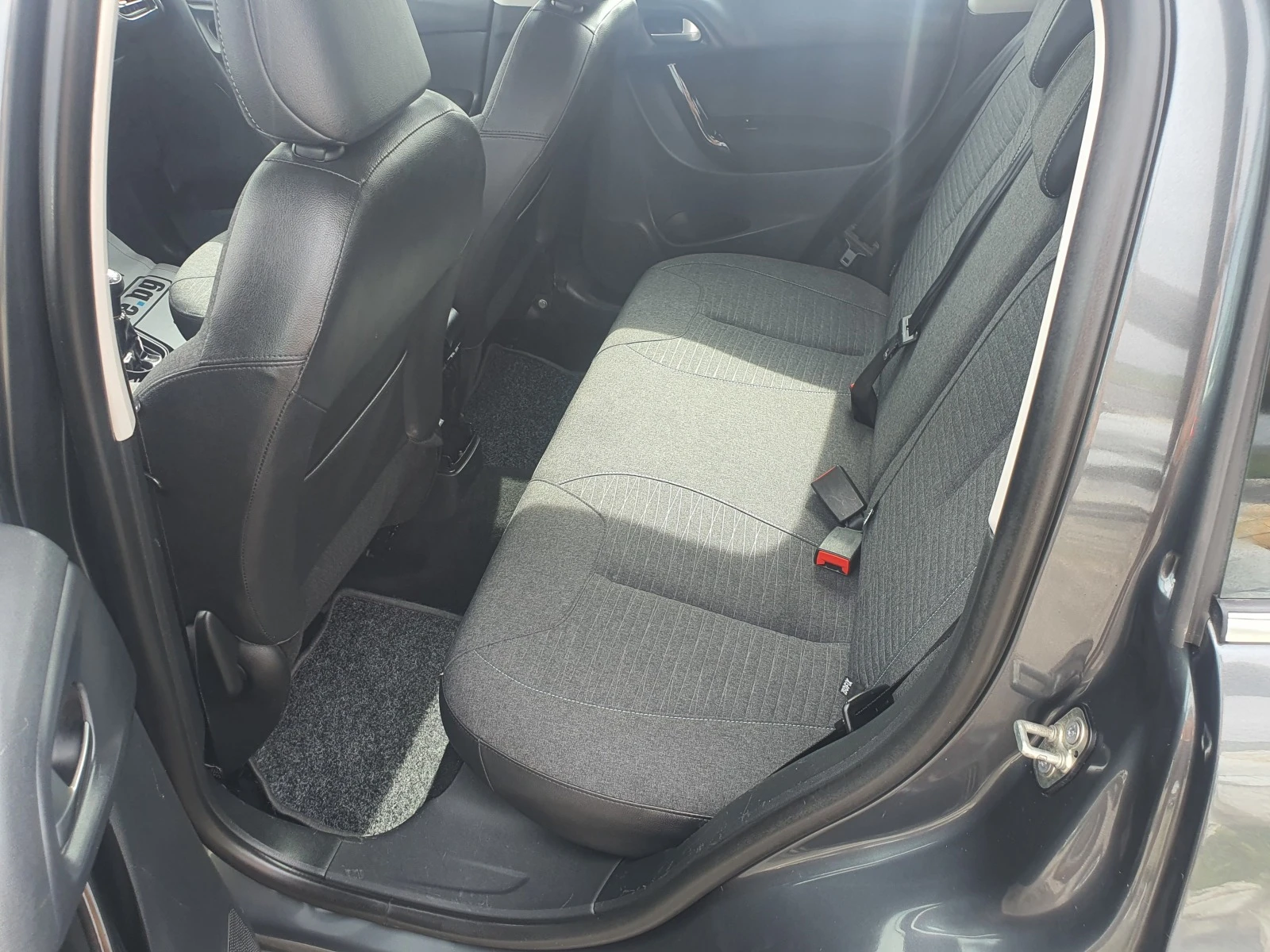 Citroen C3 1.2e-VTI EURO6 NAVI | Mobile.bg — изображение 11