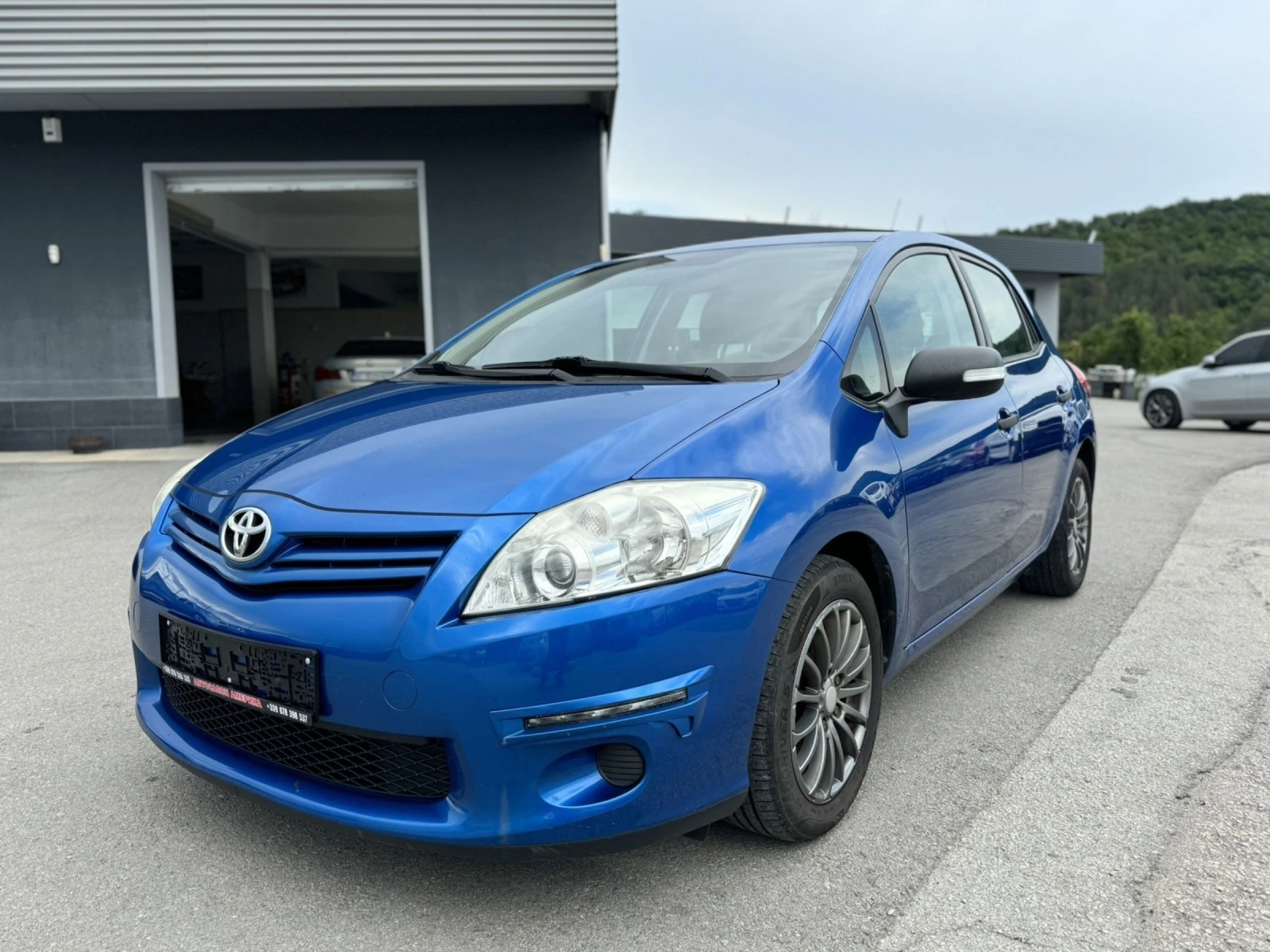 Toyota Auris 1, 33i - изображение 3