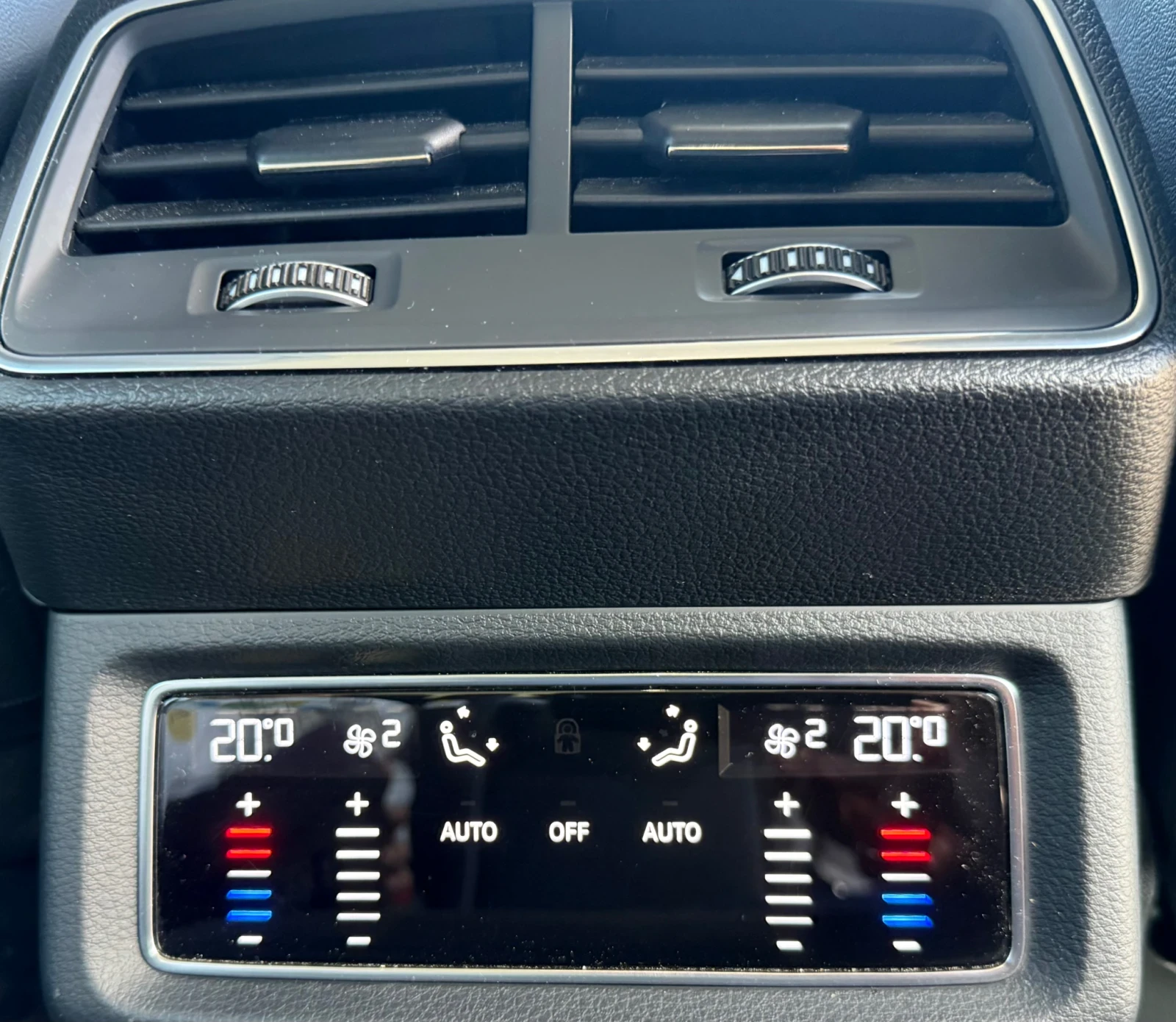 Audi E-Tron  50 Quattro/Adv/21z/NAVI/КОЖА/КАМ/Keyless/60 000км - изображение 10