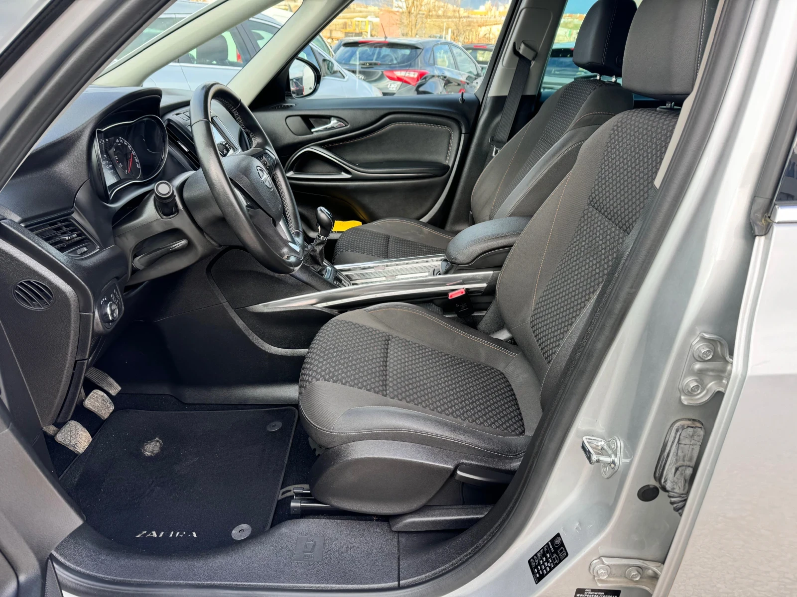 Opel Zafira 1.6cdti navi/camera/pdc/led/7place - изображение 9