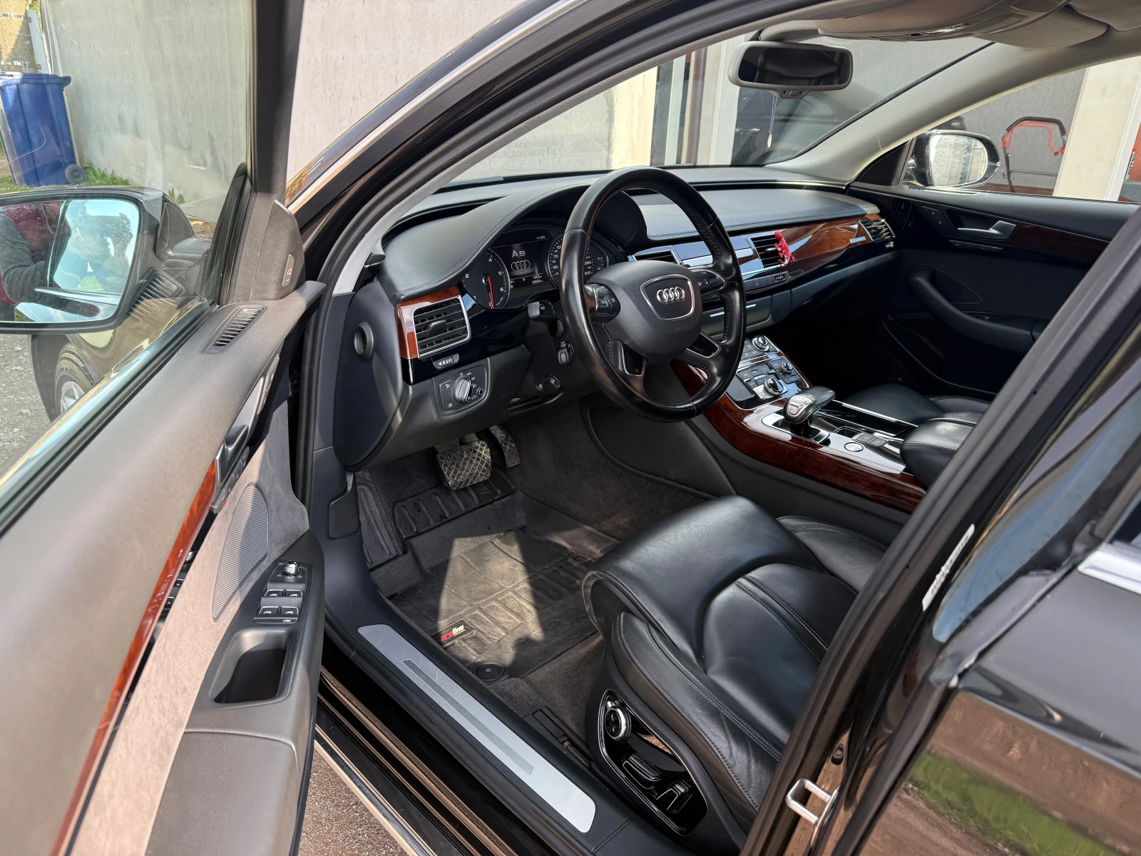 Audi A8  * full led* distronic* печка - изображение 10