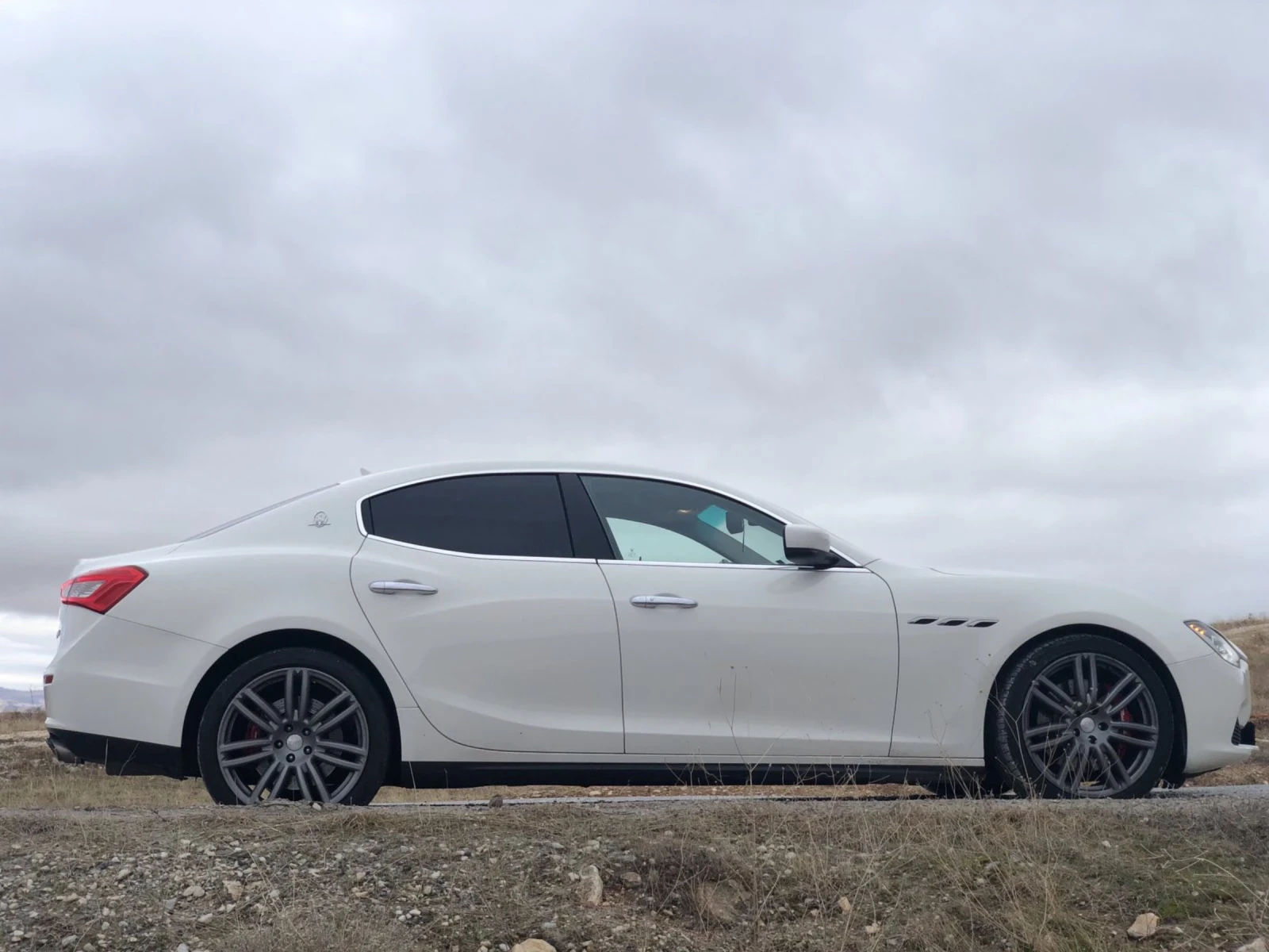 Maserati Ghibli  SQ4 4x4 410s - изображение 8