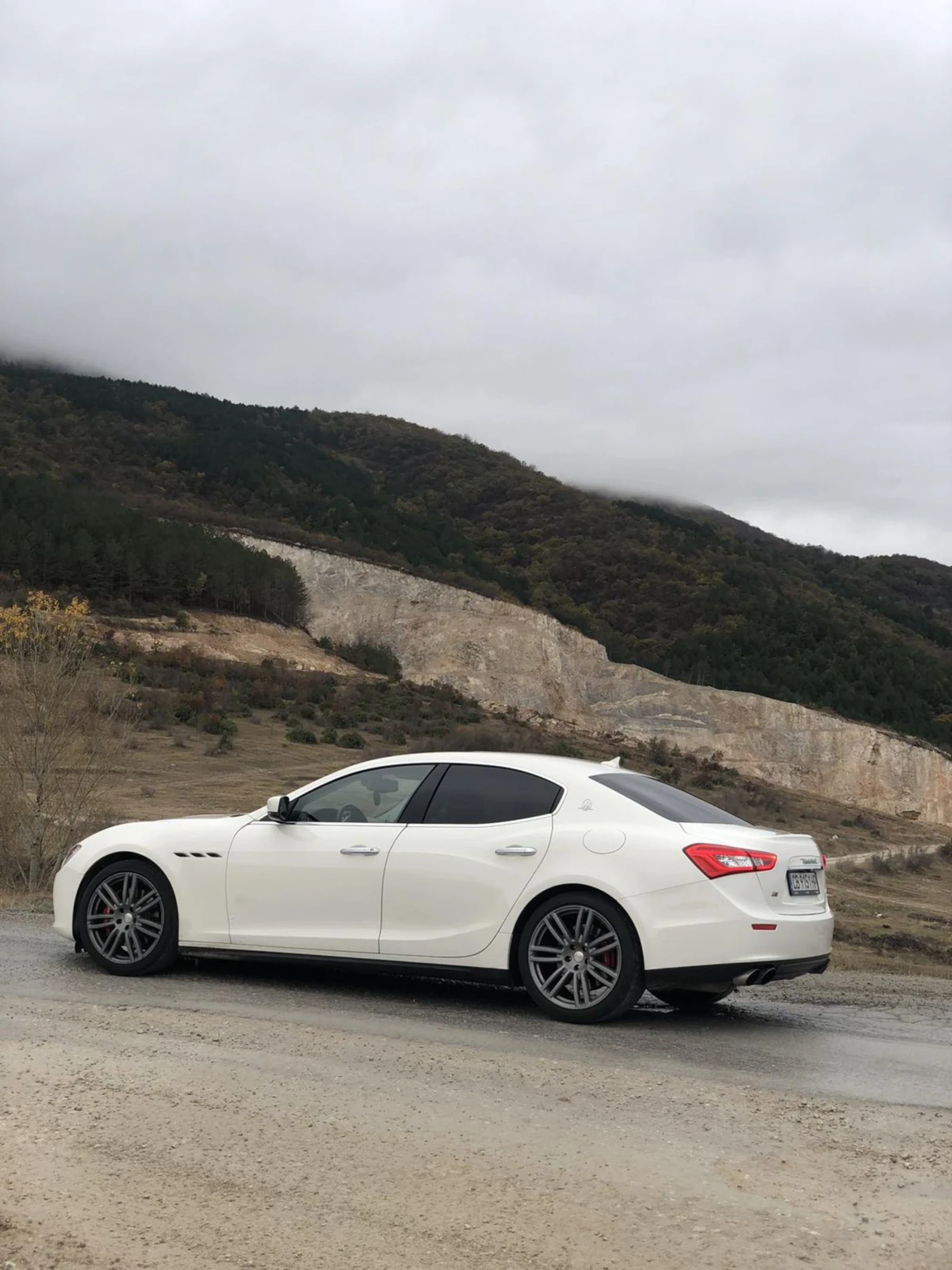Maserati Ghibli  SQ4 4x4 410s - изображение 7