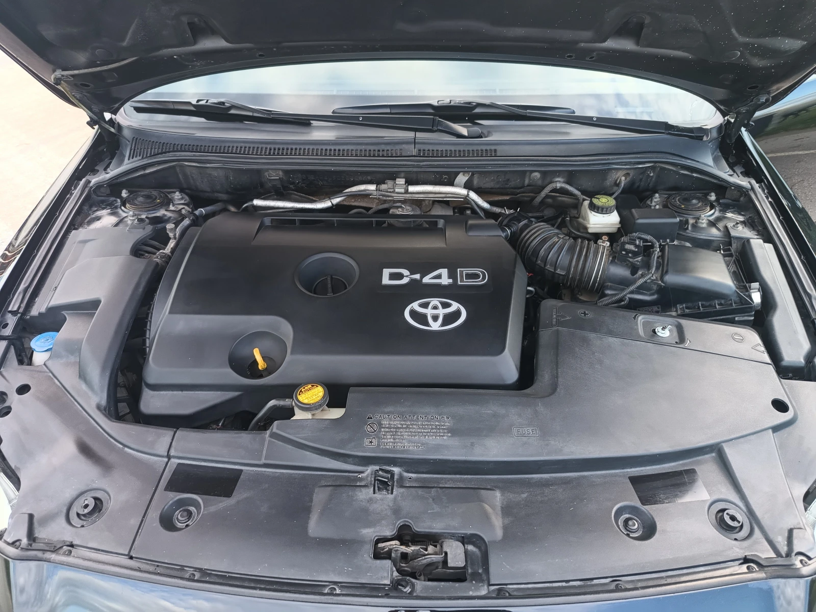 Toyota Avensis 2.2 D4D FACELIFT - изображение 9