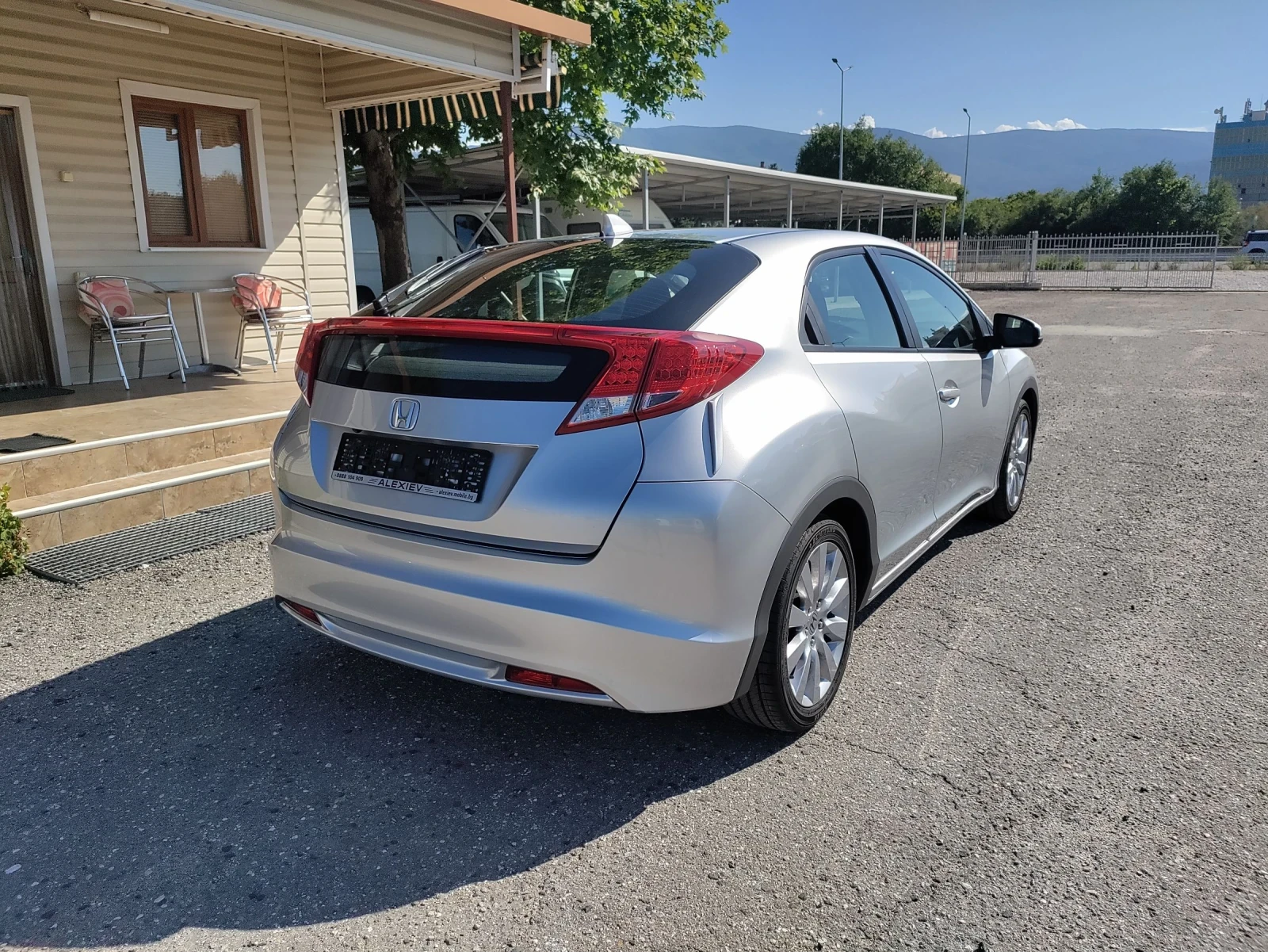 Honda Civic 1.8i Автоматик Швейцария - изображение 6