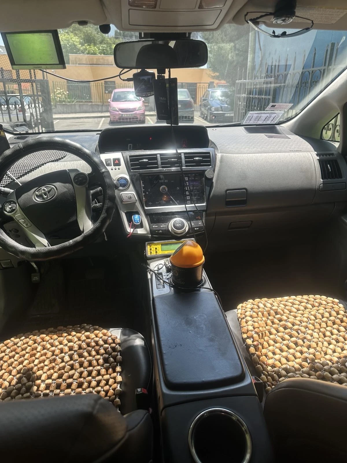 Toyota Prius +  - изображение 7