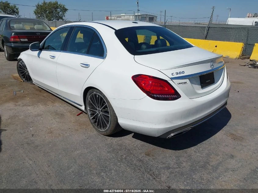 Mercedes-Benz C 300 2.0L I-4 DI, DOHC, VVT, TURBO, 255HP Rear Wheel - изображение 8