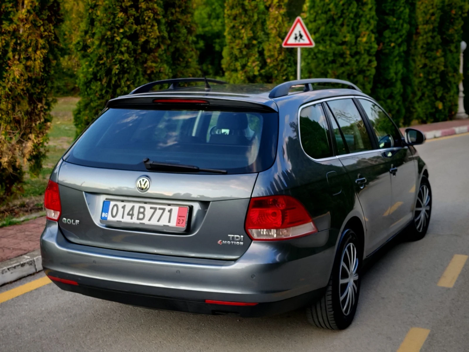 VW Golf 1.9TDI(105)* 4-MOTION* 6-СКОРОСТИ* FACELIFT*  - изображение 7