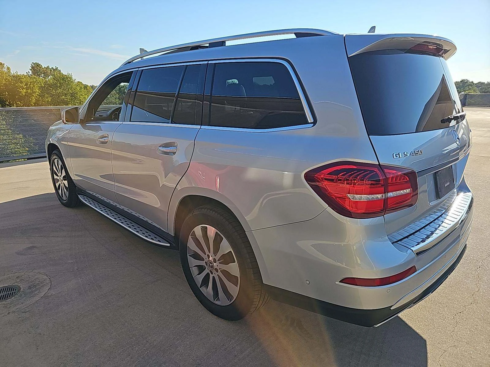 Mercedes-Benz GLS 450 4MATIC ФИКСИРАНА ЦЕНА! ПОДГРЕВИ/360/CARPLAY - изображение 3