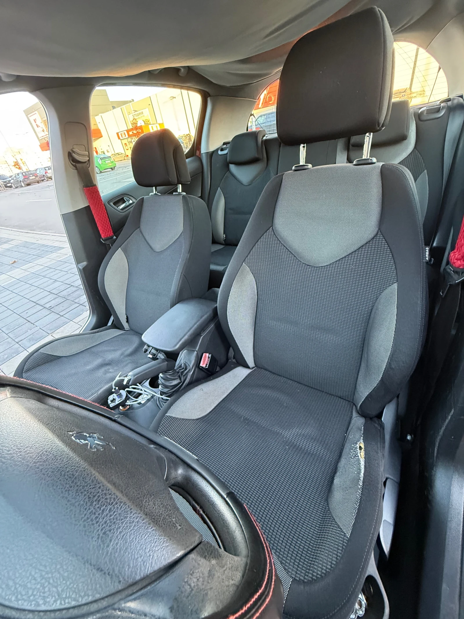 Peugeot 308  - изображение 8