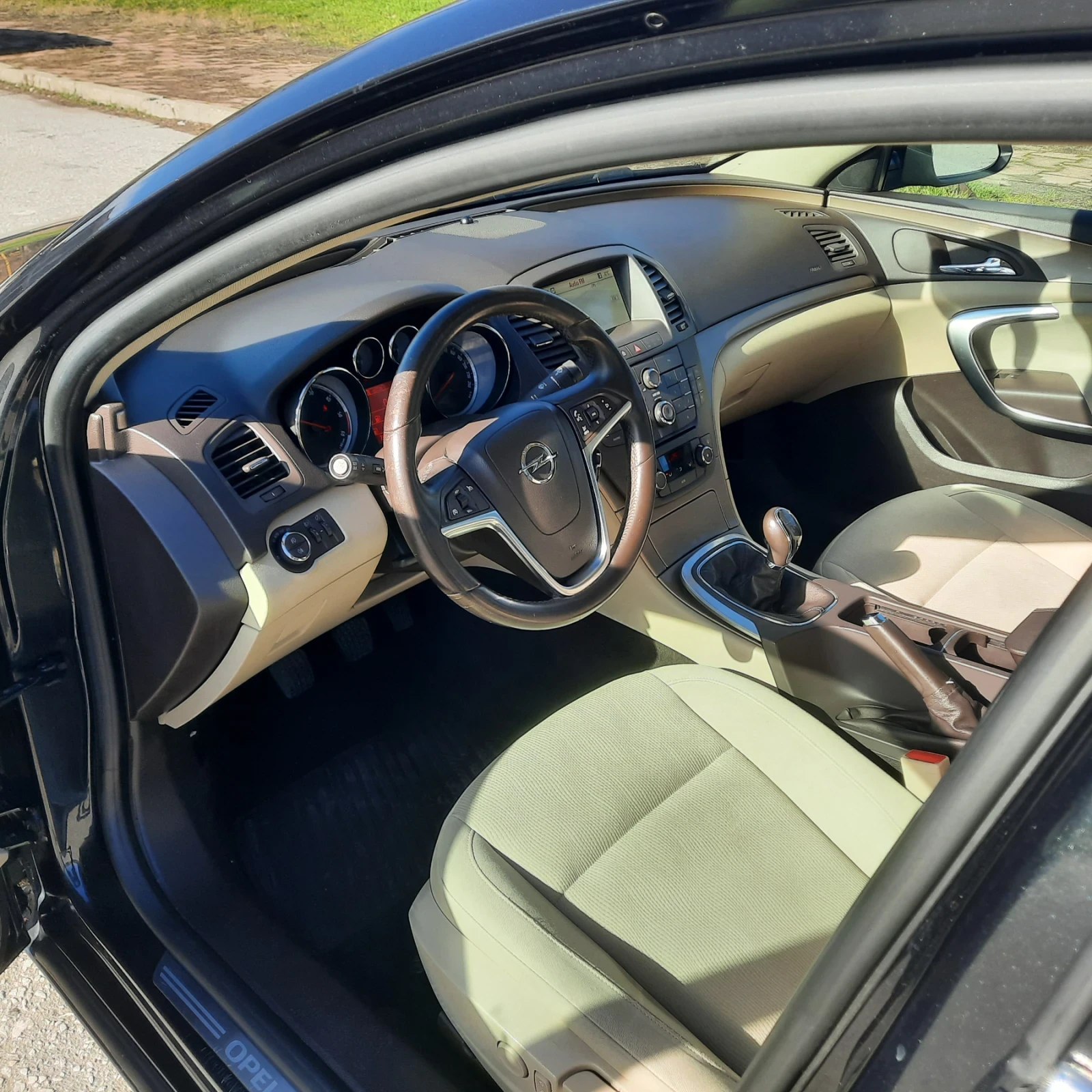 Opel Insignia 2.0CDTI/131HP | Mobile.bg � ����������� 9