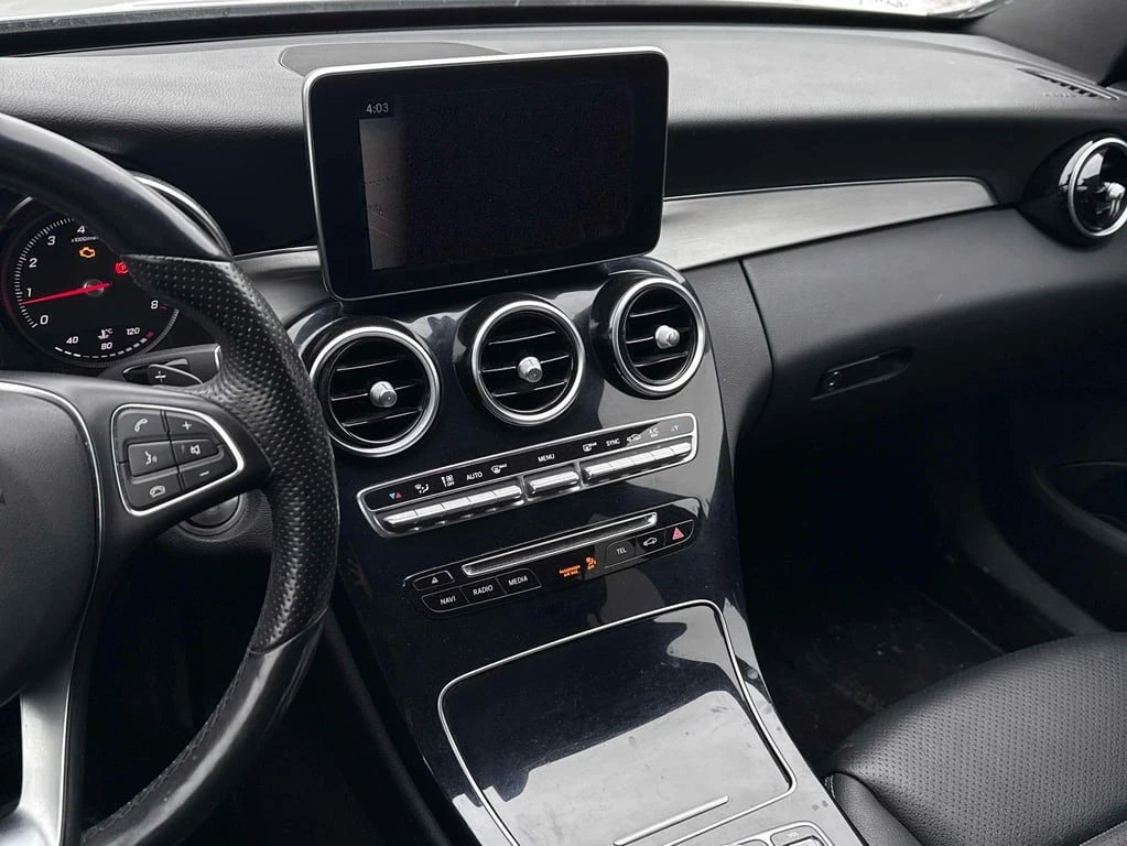 Mercedes-Benz C 300 2017 * ПОДГРЕВ * 360 КАМЕРА * ОТ ПРЕДСТАВИТЕЛСТВО - изображение 9