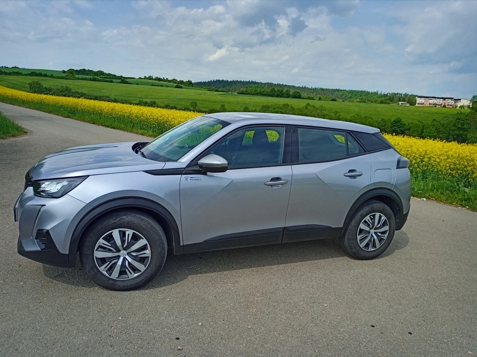 Peugeot 2008 1, 2 Allure. Перфектен автомобил, снимка 5 - Автомобили и джипове - 53852183